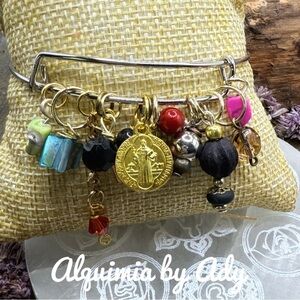 Alquimia Multicolor Charm Bracelet